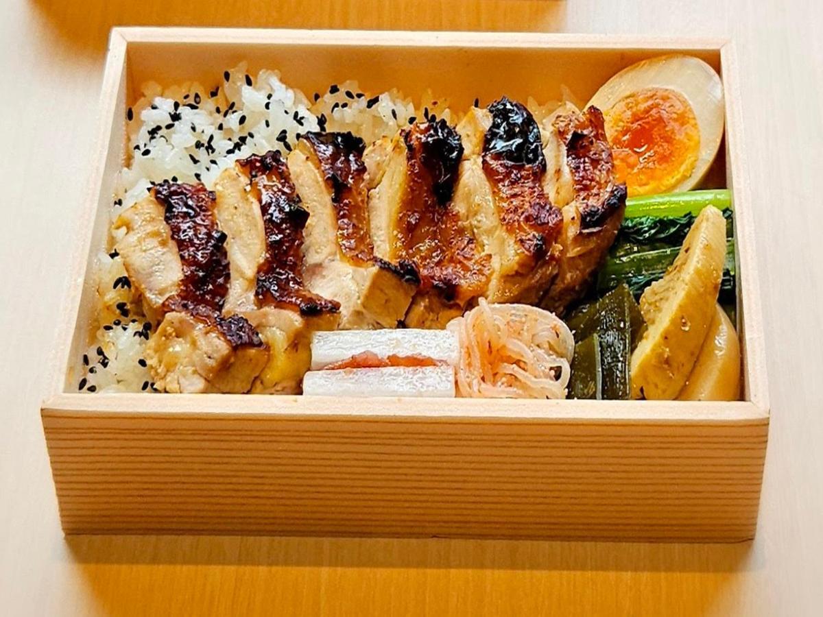 Apa Hotel Niigata Tsubamesanjo Ekimae Exteriör bild