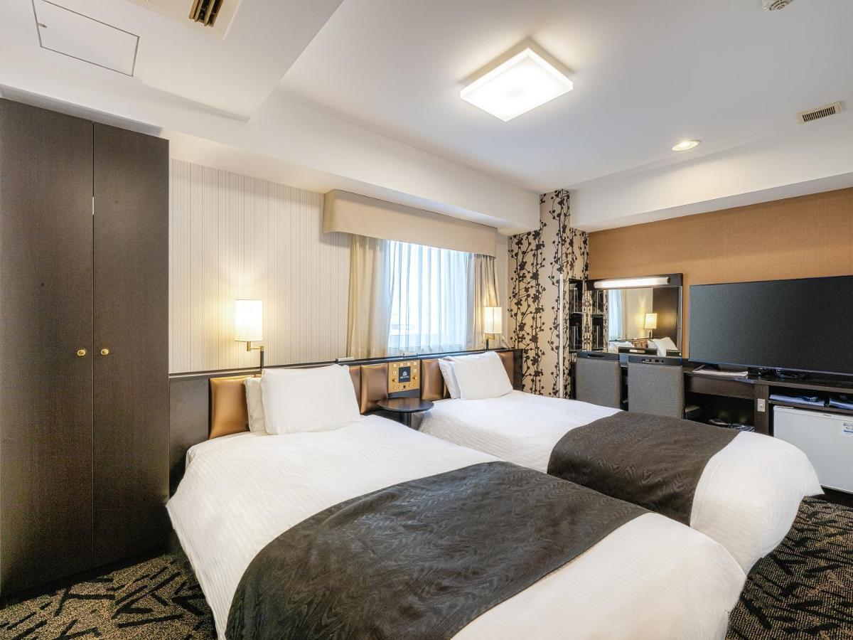 Apa Hotel Niigata Tsubamesanjo Ekimae Exteriör bild