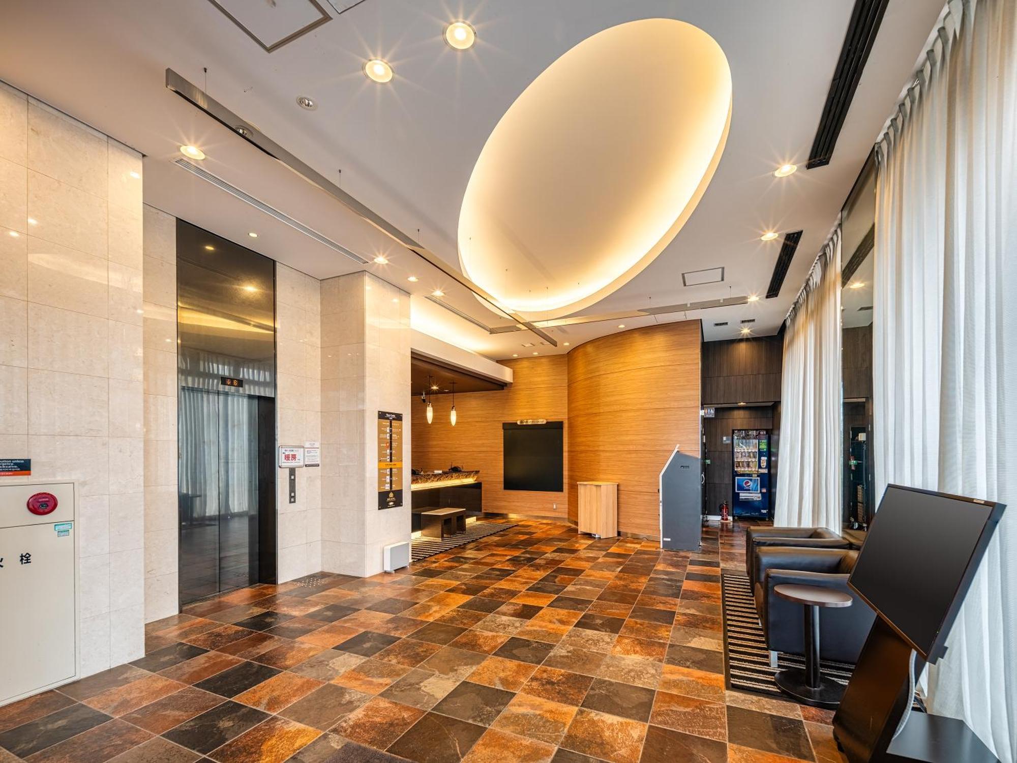 Apa Hotel Niigata Tsubamesanjo Ekimae Exteriör bild