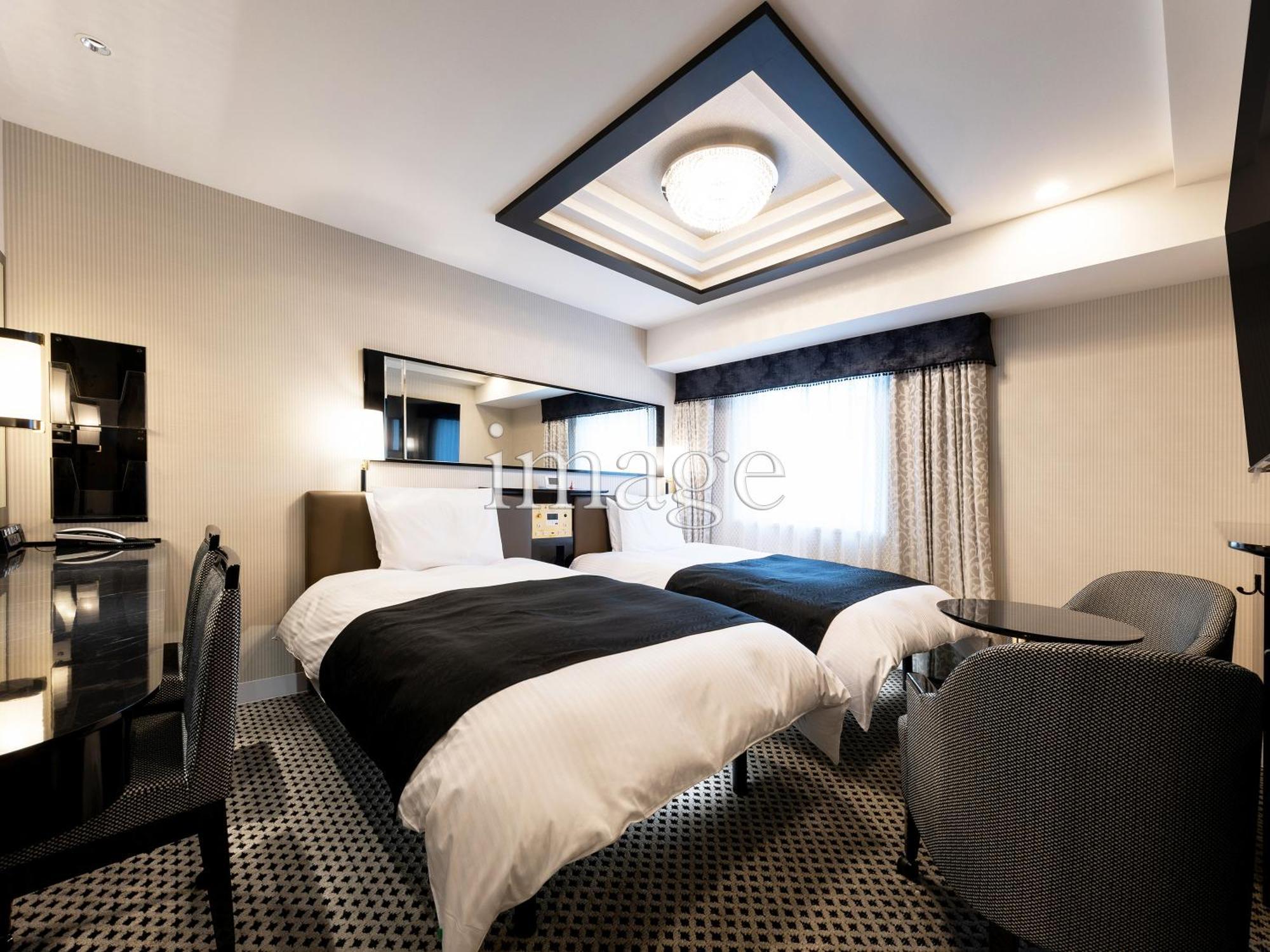 Apa Hotel Niigata Tsubamesanjo Ekimae Exteriör bild