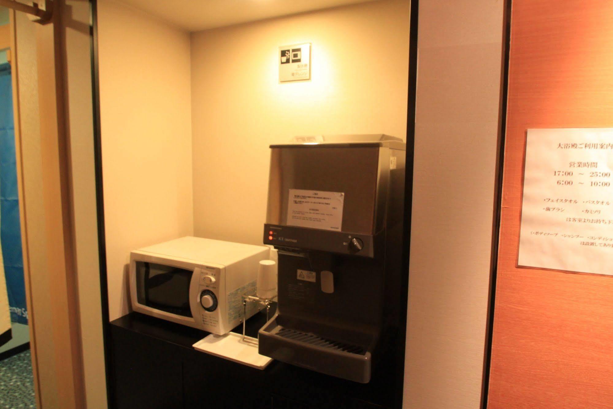 Apa Hotel Niigata Tsubamesanjo Ekimae Exteriör bild